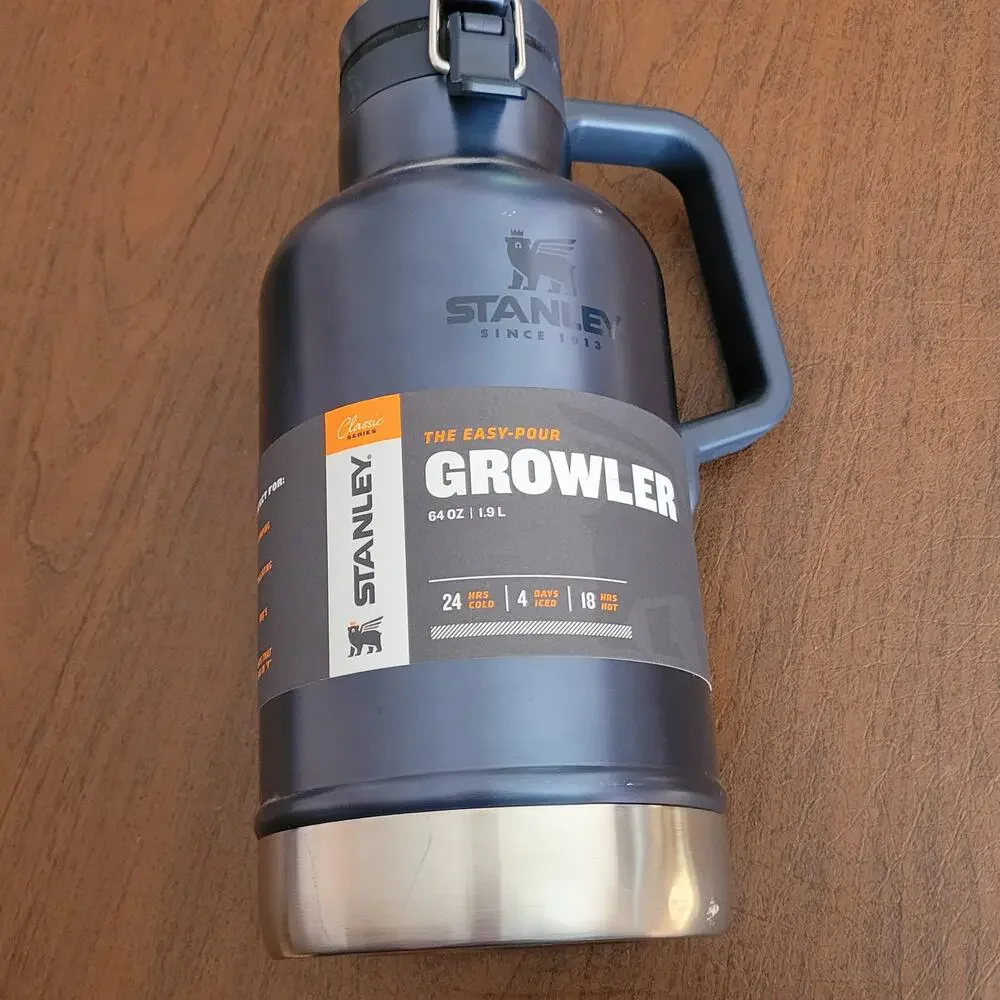 Stanley Easy-Pour Vacuum Growler 64oz Stainless Steel Double Wall Insulated New